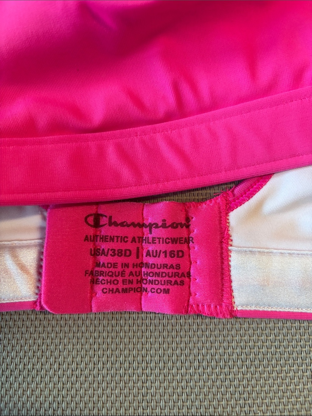 Champion Hot Pink High-Impact Sports Bra with Mesh Panels sz 38D NWOT - Picture 2 of 9